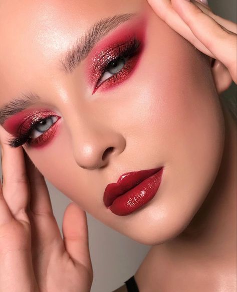 Cranberry Makeup, Berry Makeup, Red Eyeshadow Look, Red Makeup Looks, Party Makeup Tutorial, Gorgeous Wedding Makeup, Pink Eyeshadow Look, Maquillage On Fleek, Red Eye Makeup