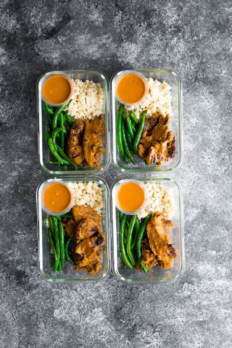 four low carb satay beef meal prep containers Beef Meal Prep, Satay Beef, Sweet Peas And Saffron, Low Carb Noodles, Pastas Recipes, Low Carb Meal Prep, Low Carb Meal, Boiled Egg Diet Plan, Low Carb Meal Plan