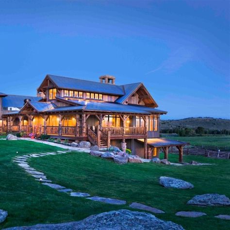 BRUSH CREEK RANCH / Wyoming / where cowboy chic meets New West contemporary design. At this relatively new resort, you will find fly fishing, horseback riding, rock climbing, zip lining and yoga. Dude Ranch Vacations, Luxury Ranch, Guest Ranch, Dude Ranch, Ranch Life, The Ranch, Luxury Vacation, Luxury Resort, Ranch House