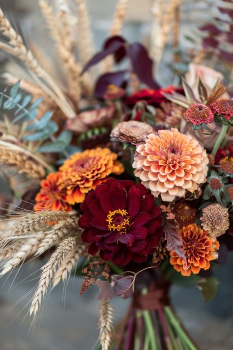 Bouquets for fall weddings capture the season's essence through their lush, warm colors and rustic appeal. These floral creations add a romantic, earthy vibe, enhancing the enchanting atmosphere of any autumn celebration. Vintage Fall Wedding Bouquet, Fall Wedding Table Flowers October, Fall Wedding Colors October Floral Arrangements, Rustic Fall Floral Arrangements, Boho Fall Flowers, Autumn Bouquets Wedding, Wedding Floral Fall, Autumn Wedding Rustic, Fall Elopement Bouquet