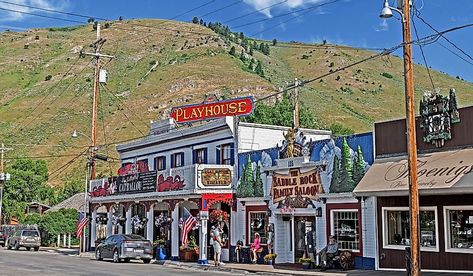 White Sand Dunes, Rock Springs, New Castle, Majestic Mountains, Green River, Ski Area, Mountain Resort, Coastal Towns, Yellowstone National