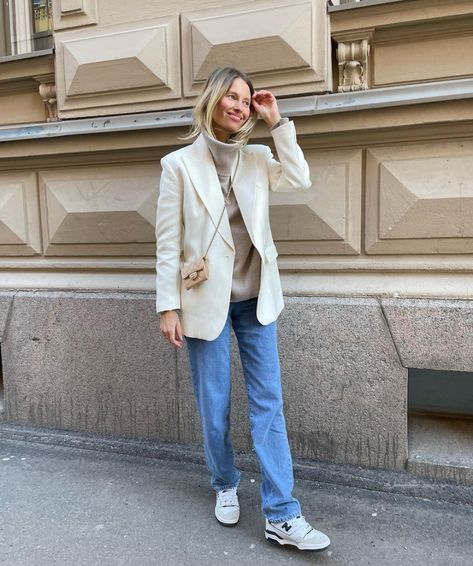 Vilma Bergenheim (@vilmabergenheim) • Instagram photos and videos Ivory Blazer Outfit, Leia Sfez, Ivory Blazer, Blazer Outfit, Denim Chic, Fall Fits, Blazer Outfits, Office Outfits, Post On Instagram