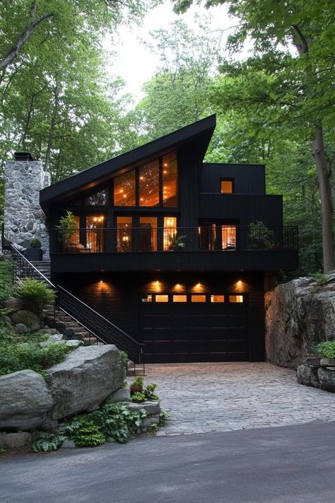 58 Contemporary House Exteriors That Are Hot Right Now Black Villa New York, Black Tiny House Exterior, Driveway Stairs, Black Exterior House, Artistic House, Black Facade, Black Home Exterior, Contemporary Architecture House, Paved Driveway