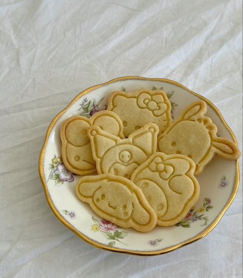 Sanrio Baking, Sanrio Cookies, Seasonal Baking, Sugar Biscuits, Cookies Sugar, Biscuit Bake, Cute Baking, Cute Snacks, Kawaii Food