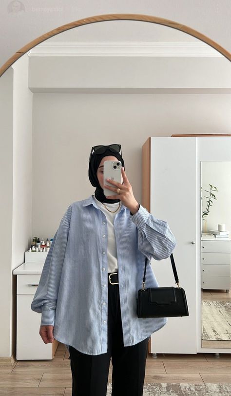 Spring Fashion Outfits Casual, Stylish Outfits Casual, Hijab Fashion Summer, Estilo Hijab, Modest Casual Outfits, Stile Hijab, Hijabi Outfit, Mode Turban, Muslim Outfits Casual