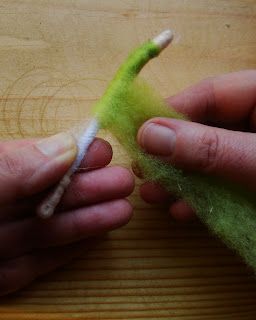 Tovad Ull, Doll Making Tutorials, Worry Dolls, Bendy Doll, Felt Fairy, Needle Felting Tutorials, Wool Felting, Felting Ideas, Needle Felting Projects