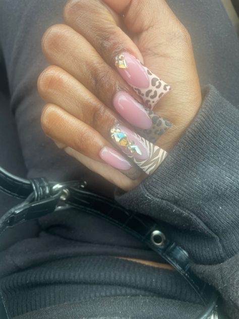 Cheetah Duck Nails, Cheetah Print Duck Nails, Pink Cheetah Print Nails French Tip, Light Pink Cheetah Nails, Gel Nails Shape, Cheetah Print Nails Y2k, Glittery Acrylic Nails, Pink Cheetah Nails Y2k, Hard Nails