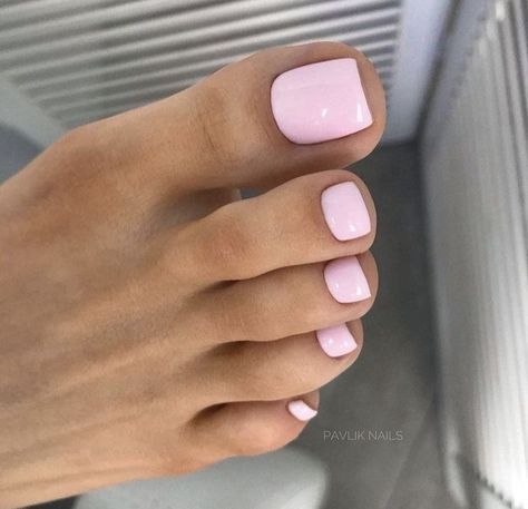 Toes Nails Ideas, Toe Nail Colors, Pink Toe Nails, Nails Bridal, Toes Nails, Pedicure Designs Toenails, Pedicure Ideas, Gel Toe Nails, Toe Nail Color