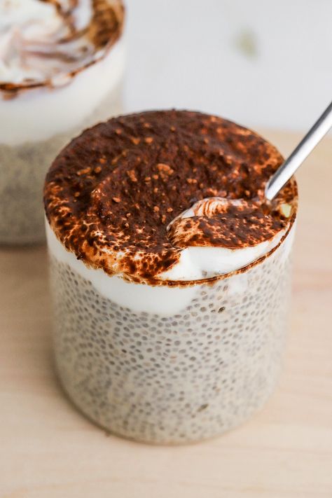 Tiramisu Chia Seed Pudding, Tiramisu Chia Pudding, Healthy Chia Seed Pudding, Chia Pudding Healthy, Pudding Healthy, Chia Pudding Recipes Healthy, Greek Yogurt Flavors, Oat Recipes Healthy, Healthy Breakfast Recipe