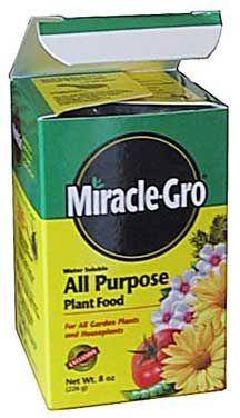 A transplanting solution aka Liquid fertilizer feeding solutions have long been popular. Home gardeners use them because they are safe and can be used in many more ways than dry fertilizers and produce results faster. For this reason many homeowners believe liquid plant foods are... #spr #sum Window Box Plants, Miracle Grow, Window Box Flowers, Crape Myrtle, Fertilizer For Plants, Big Plants, Liquid Fertilizer, Flower Food, Flowers Perennials