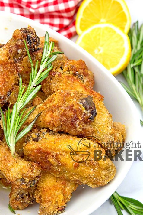 Yummy wings coated in a buttery lemon rosemary sauce. Rosemary Sauce, Easy Chicken Wing Recipes, Easy Chicken Wings, Air Fryer Wings, Crispy Wings, Lemon Rosemary, Wings Recipe, Turkey Dishes, Chicken Meatballs