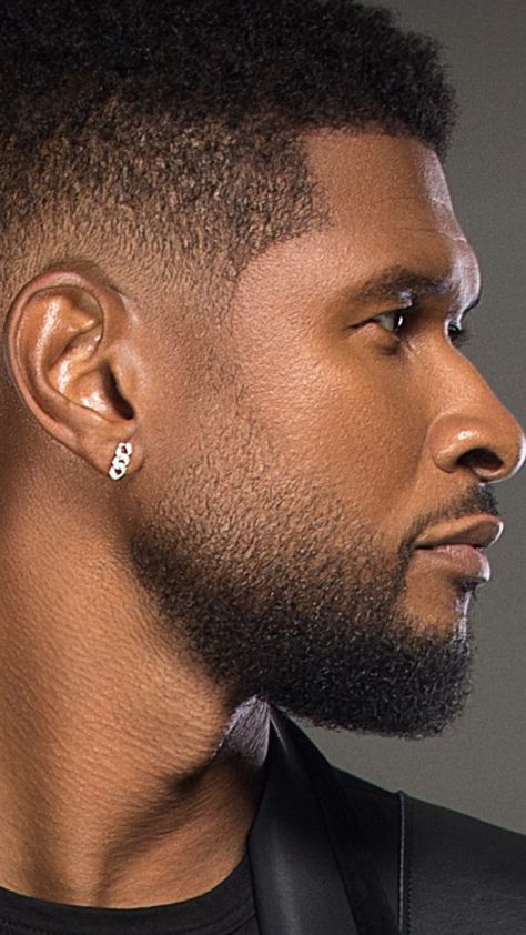 Usher Fashion, Black Hair Undercut, Black Men Beard Styles, Usher Raymond, Black Hair Cuts, Beard Haircut, Black Men Beards, Beard Game, Pompadour Hairstyle