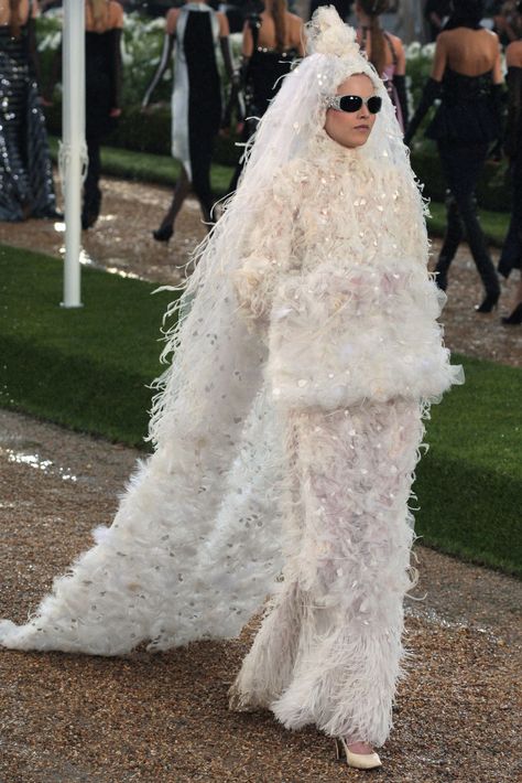 The Most Iconic Chanel Haute Couture Brides of All Time | Vogue Wedding Dresses 90s, Chanel Wedding Dress, Chanel Wedding, Haute Couture Wedding Dress, Chanel Dress, Wedding Shoes Bride, Chanel Inspired, Chanel Couture, Chanel Haute Couture