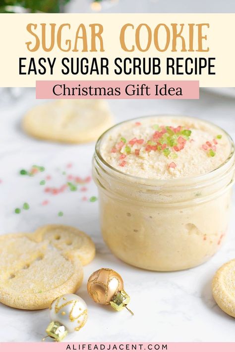 Sugar cookie easy sugar scrub recipe – Christmas gift idea. Sugar Cookie Essential Oil Blend, Sugar Scrub Recipe Easy, Sugar Cookie Sugar Scrub, Cookie Body Scrub, Christmas Sugar Scrubs, Body Scrub Homemade Recipes, Sugar Scrub Homemade Recipe, Homemade Scrubs, Easy Sugar Scrub