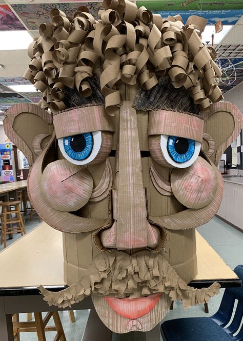 Recycled Masks Art Projects, Mask Making Ideas Art Projects, Cardboard Mask Ideas, Cardboard Face, Cardboard Masks, Recycled Sculpture, Cardboard Art Sculpture, Recycle Sculpture, Cardboard Costume