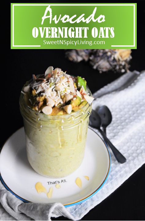 This Avocado Overnight Oats is more than just a breakfast option, this could pass a snack for in between meals, or even dessert at the end of a meal. Simply soak the oats and leave it overnight in the fridge then add mashed Avocado and don’t hold yourself when it comes to toppings. Add as much or less a you like, after all, this Avocado Overnight Oats is yours to enjoy. Avocado Overnight Oats, Yogurt Oats Breakfast, Avocado Oats, Savory Overnight Oats, Flax Seed Pudding, Avocado Oatmeal, Night Oats, Overnight Oats With Yogurt, Oat Recipes Healthy