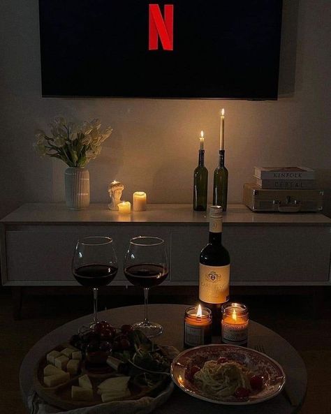 Date At Home Aesthetic, Cena Romantica Aesthetic, At Home Dinner Date, Home Dinner Date, Spoiled Gf, Dinner Date At Home, Hold The Vision, Gf Aesthetic, 2025 Aesthetic