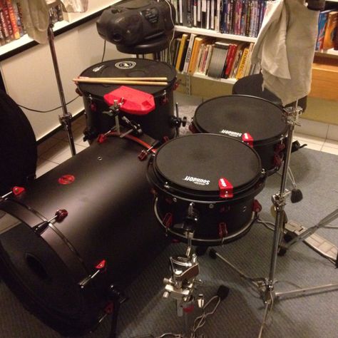 Black Is Beautiful Drum Heads, Studio Gear, Drummer Boy, How To Play Drums, Percussion Instruments, Custom Guitars, Drum Set, Drum Kits, Cymbals