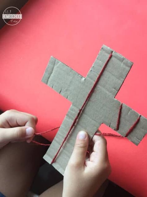 wrap yarn around cardboard cross Jesus Easter Crafts, Easter Jesus Crafts, Craft For Easter, Nursing Home Crafts, Motor Cross, Jesus Easter, Yarn Project, Children's Church Crafts, Back To School Crafts