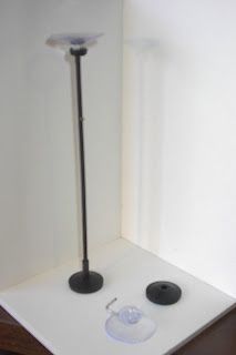 Diy Floor Lamp, Miniatures Diy, Doll Furniture Diy, Mini Stuff, Barbie Dolls Diy, Dollhouse Miniatures Diy, Water Gardens, Miniature Projects, Mini Lamp