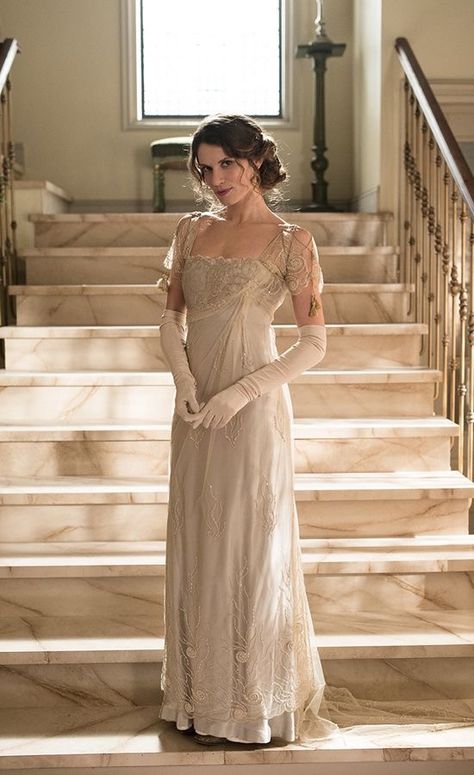 Pride And Prejudice Dress, Regency Era Fashion, Vintage Formal Dresses, Regency Dress, Regency Fashion, Old Fashion Dresses, 18th Century Fashion, Regency Era, Dress Aesthetic