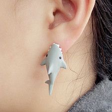 Search Shark Things, Shark Stuff, Shark Earrings, Cute Shark, Blue Shark, Shark Bites, Shark Week, Diy Schmuck, Homecoming Makeup