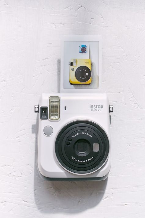 Polaroid Camera Instax, Polaroid Camera Pictures, Instax Mini 70, Canon Camera Models, Polaroid Instax, Digital Photography Lessons, Instax Camera, Instax Mini Film, Instant Photography