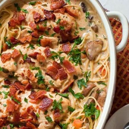 Smothered Chicken Casserole, Casserole With Mushrooms, Tomatoes And Cheese, Cheese All, Resep Pasta, Smothered Chicken, Cheese Chicken, Angel Hair Pasta, Chicken Main Dishes