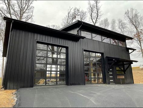 Industrial Garage House, Metal Building Gym Ideas, Industrial Style Garage, Metal Buildings Shop, Modern Shop Exterior, Black Metal Shop Building, Barndo Garage, Industrial Shed Design, Modern Warehouse Design Exterior