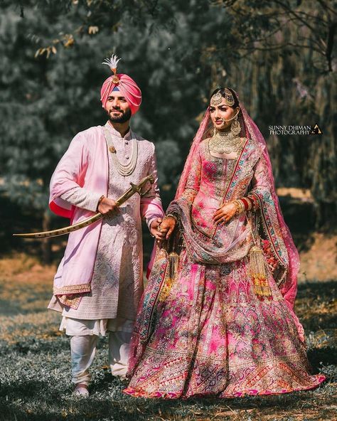 1,412 Likes, 7 Comments - SARDAR end SARDARNI 140k (@sardar_sardarni.official) on Instagram: “👈Follow us more pics❤ . ✔#repost :- @sunnydhimanphotography ✔ ________________________________.…” Sikh Wedding Dress, Rimple And Harpreet Narula, Punjabi Wedding Couple, Baju Kahwin, Groom Dress Men, Couple Wedding Dress, Wedding Lehenga Designs, Indian Wedding Couple, Indian Wedding Photography Poses