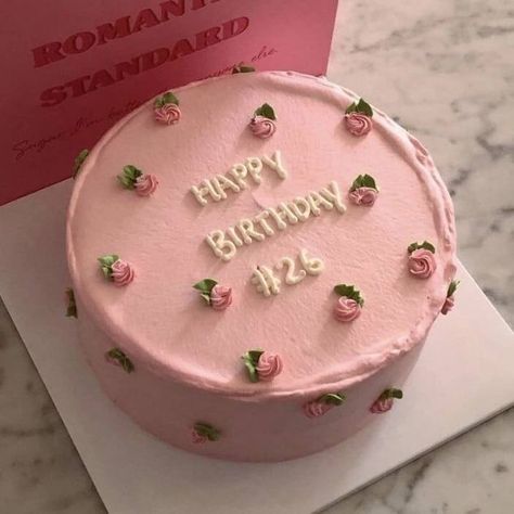 Vintage Pasta, Minimalist Cakes, Cookie Cake Designs, Pinterest Cake, Pastel Cakes, Simple Cake Designs, Mini Cakes Birthday, Creative Birthday Cakes, Simple Birthday Cake