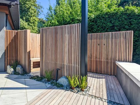 Privacy Screen Outdoor Deck, Privacy Screen Ideas, Shower Privacy, Decking Ideas, Porcelain Paving, Timber Screens, Hardwood Decking, Screen Outdoor, Deck Projects