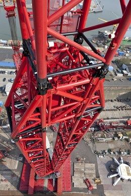 Liebherr Crane, Iron Workers, Heavy Gear, Crane Construction, Crane Lift, Tower Crane, Crane Operator, Crane Machine, Crawler Crane