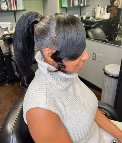 Simple Curvy Ponytail With Side Bang Ponytail Side Bangs Black Women, Side Bang Ponytail Black Women, Ponytail Styles With Bangs, Long Curly Ponytail Black Women, Side Bang Ponytail, Ponytail With Bangs For Black Women, Ponytail With Side Bangs, Ponytails With Bangs, Curly Ponytail Hairstyles