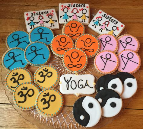 Yoga Cookies Decorated, Yoga Party Ideas, Yoga Cookies, Yoga Birthday Party, Yoga Prenatal, Its My Bday, Yoga Party, Yoga Food, Yoga Themes