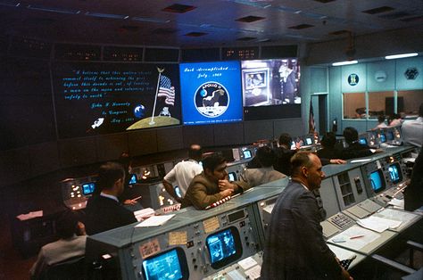 Mission Operations Control Room at the conclusion of Apollo 11 Johnson Space Center, Apollo 11 Mission, Training Room, Nasa Missions, Mission Control, Unexplained Phenomena, Control Room, Apollo Missions, United States Presidents