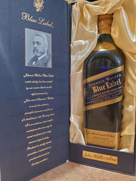 Blue Label Snap, Whiskey Fake Story, Fake Whiskey Snap, 100 Pipers Whisky Snapchat, Red Label Whiskey Snapchat, Cash Indian, Vodka Quotes, Blue Label Whisky, Boys Attitude Pics Hd