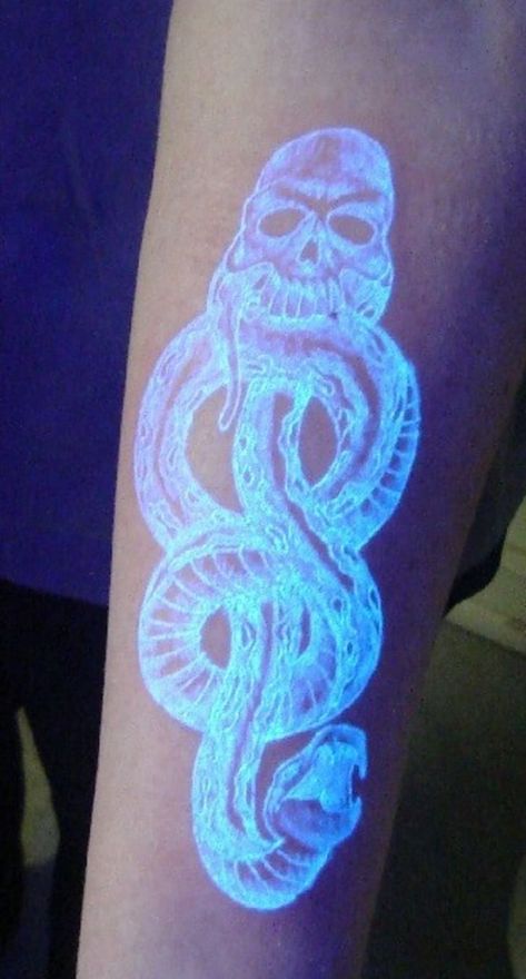 White Ink Tattoos Healed, Tattoo Glow In The Dark, Uv Tattoos, White Ink Tattoos, Dark Mark Tattoos, Black Light Tattoo, Glow Tattoo, Neon Tattoo, Tattoo White