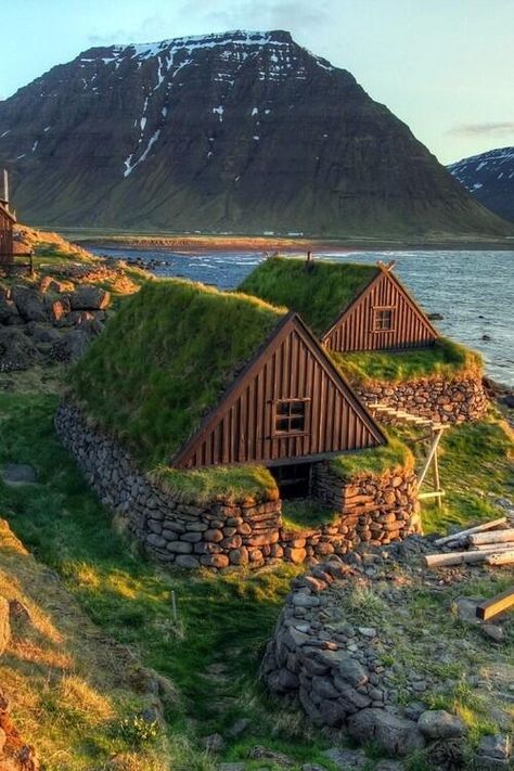 Turf House, Casa Hobbit, Iceland Photos, Iceland Travel, A Hill, Green Roof, Reykjavik, Oh The Places Youll Go, Dream Destinations