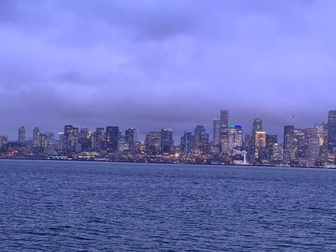 Alki beach, Seattle Alki Beach Seattle, Seattle Apartment, Beach Apartment, Travel Usa, San Francisco Skyline, Aesthetic Pictures, New York Skyline, Seattle, Washington