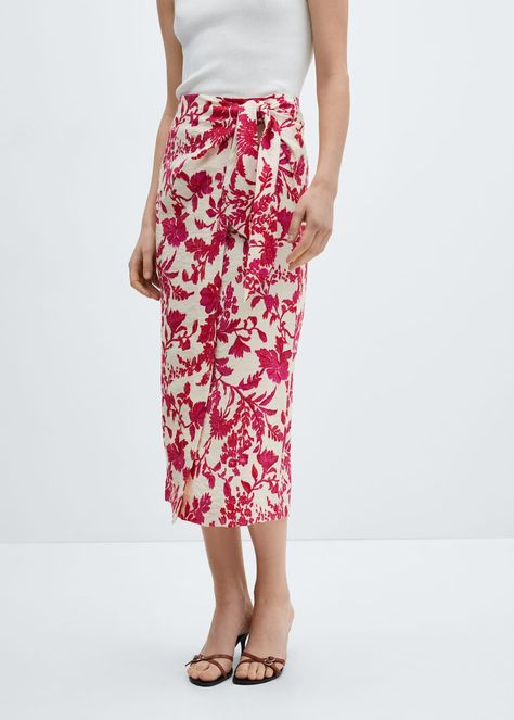 Floral-print wrap skirt - Women | Mango United Kingdom Pareo Skirt, Mango Outlet, Coral Red, Dress Shapes, Women Skirts Midi, Red Coral, Wrap Skirt, Printed Skirts, Bright Red