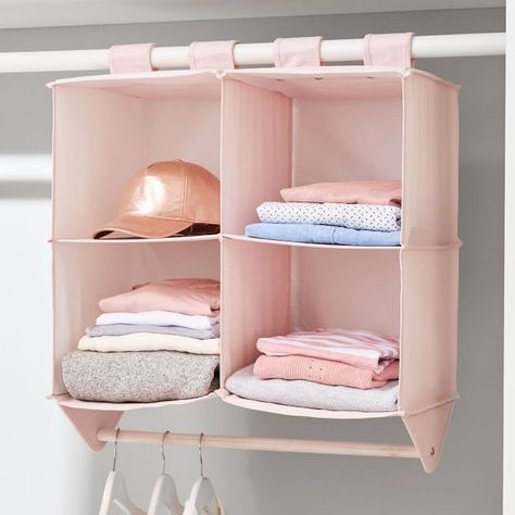 Dorm Jewelry Storage, Dorm Room Space Savers, Chic Dorm Room, Elegant Dorm Room, Luxury Dorm Room, Chic Dorm, Dorm Themes, Dorm Necessities, Dorm Closet