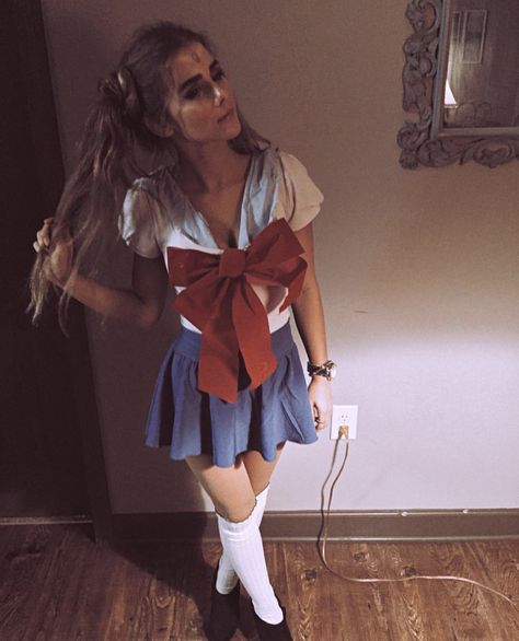 Sailor Moon Halloween Costume, Moon Halloween Costume, Sailor Moon Halloween, Best Group Costumes, Sailor Moon Costume, Moon Costume, Moon Halloween, Cool Halloween Makeup, Couples Halloween Outfits