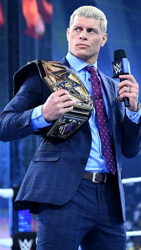 Best Wwe Wrestlers, Roman Ring, Wwe Figures, Wwe Pictures, Wwe Wallpapers, Cody Rhodes, Wwe Champions, Wwe News, All Food