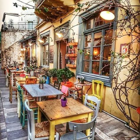 Bar Deco, Sidewalk Cafe, Outdoor Patio Bar, Coffee Shops Interior, Outdoor Cafe, Coffee Shop Design, Outdoor Restaurant, Cafe Shop, Patio Bar