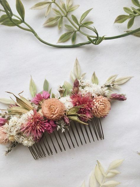 Gift your friends an early start on festival gear with these dried flower crowns Floral Comb, Flower Comb, Flower Hair Comb, Bride Hair Accessories, Floral Accessories, Dried Floral, Flower Accessories, Wreath Ideas, Floral Hair