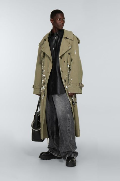 Balenciaga trench coat denim MytheresaMen Mens Trench Coat Outfit, Oversized Trench Coat Outfits, Layering Outfits Men, Leather Coat Outfit, Oversized Trench, Oversized Trench Coat, Men's Trench Coat, Trench Coat Outfit, Trench Coat Style