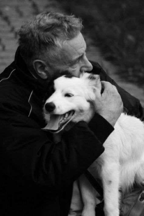 Dog Foto, Man Hug, Man And His Dog, Love Of A Dog, Dogs And Humans, Tender Moments, Sweet Dog, Black And White Dog, People And Animals