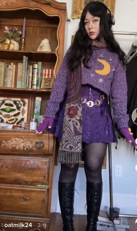 Maximalist Capsule Wardrobe, Witchy Fashion Aesthetic, Whimsical Twee Aesthetic, Whimsical Outfit Ideas, Whimsigothic Fashion, Whimsy Clothes, Mystic Outfits, Fairy Grunge Fashion, Whimsy Goth Outfit