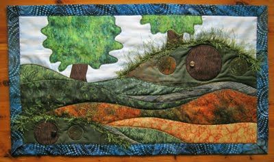 Cheryl's Crafts: Hobbiton Quilt Panel - I would like to do this one as a scrapbook page Lord Of The Rings Sewing Patterns, Lord Of The Rings Quilt, Lotr Quilt, Hobbit Quilt, Lotr Crafts, Lotr Nursery, Hobbit Party, Harry Potter Quilt, Quilts Patchwork